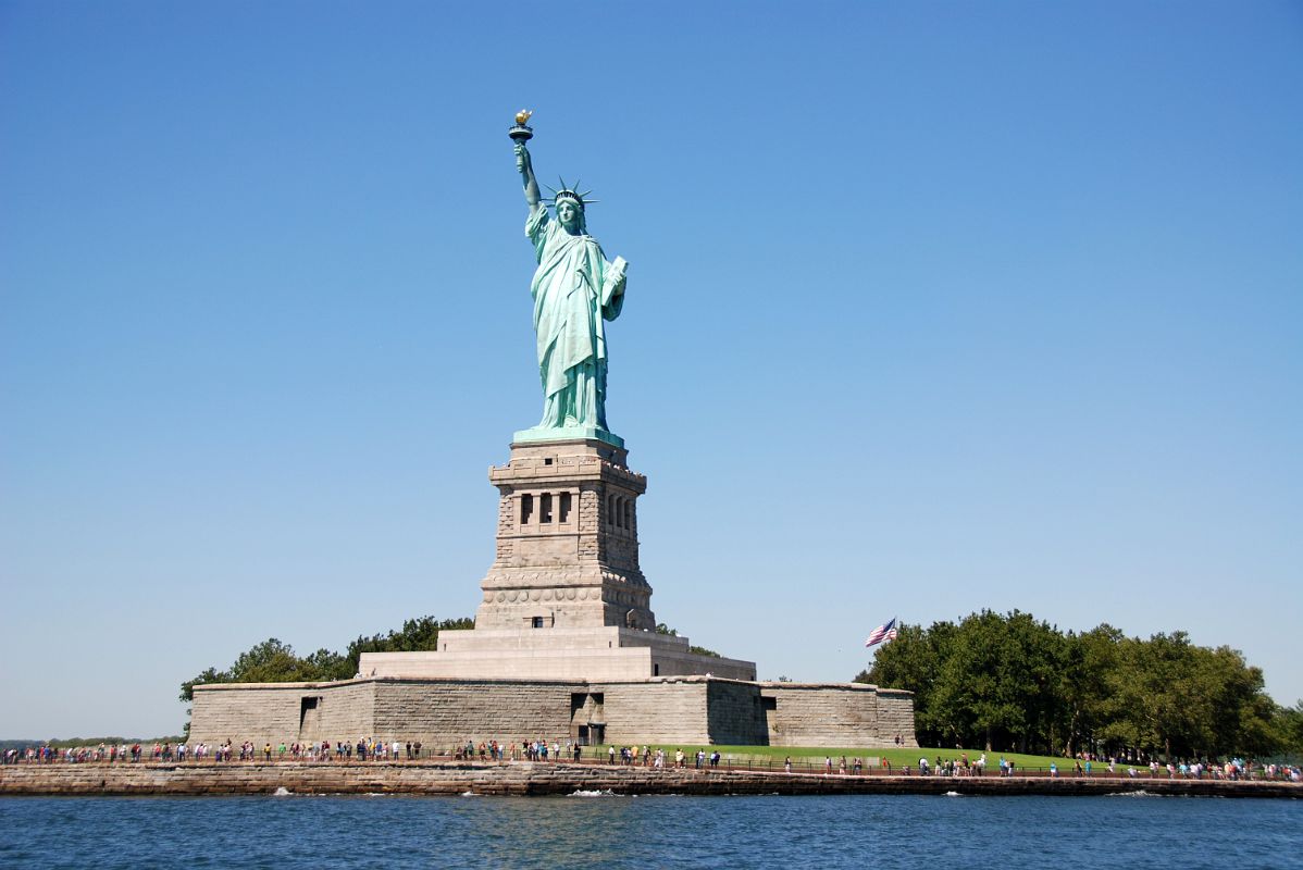 04-03 Statue Of Liberty And Liberty Island From Cruise Ship